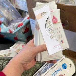 listing-status-banner